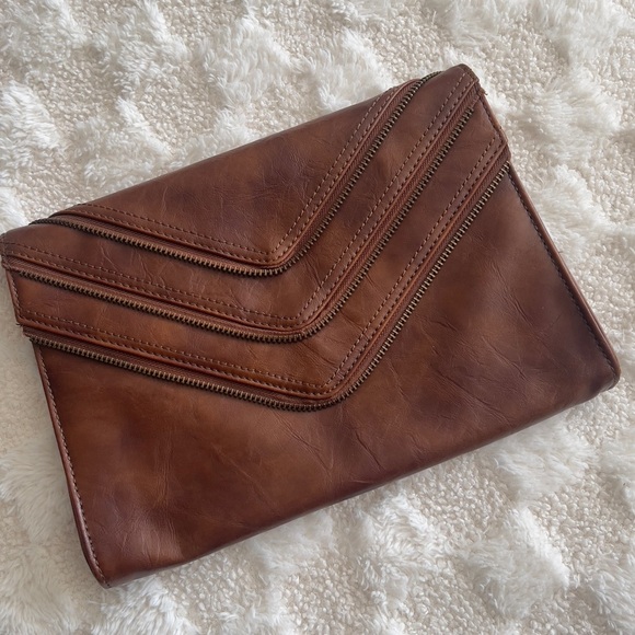 Forever 21 Handbags - Forever21 Clutch Bag Purse